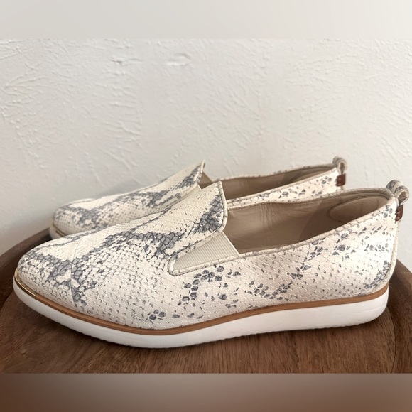 Grand Ambition Slip On  Loafer- Cole Haan Womens 9 - Picture 5 of 6